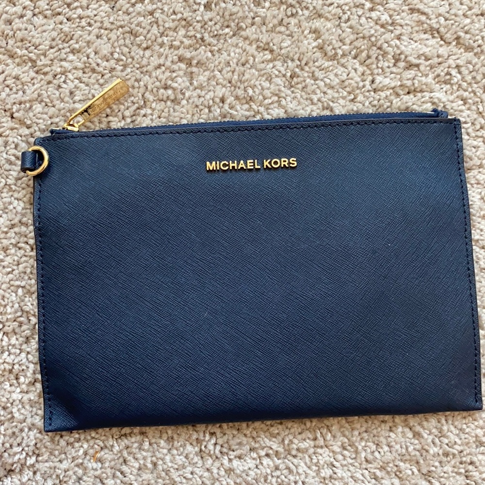 Michael Kors zip up bag